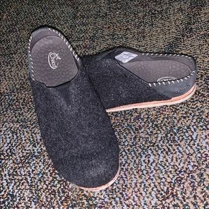 Chaco wool Harper slippers